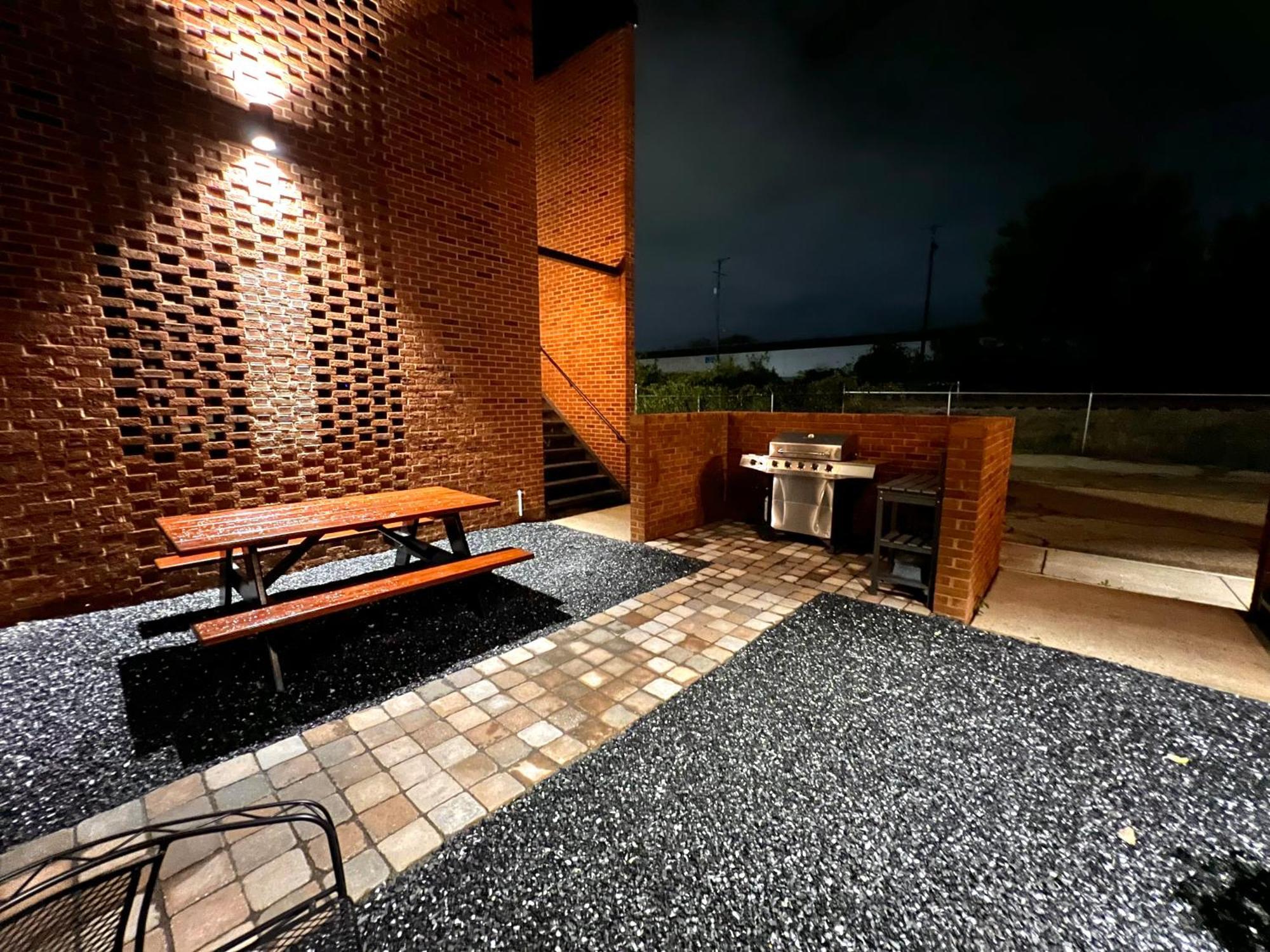 Classified Moto - The Frank Room Richmond Exterior photo
