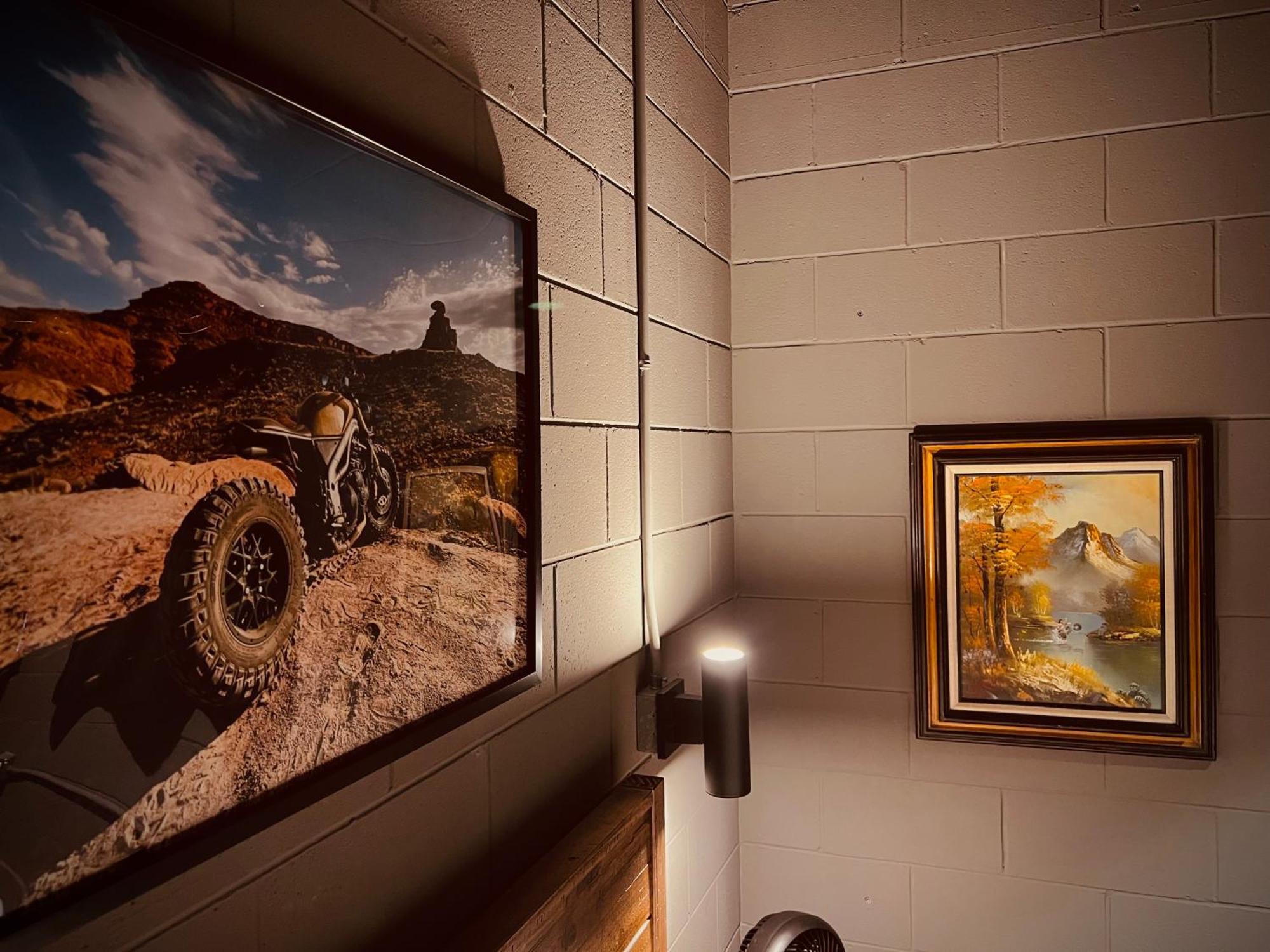 Classified Moto - The Frank Room Richmond Exterior photo